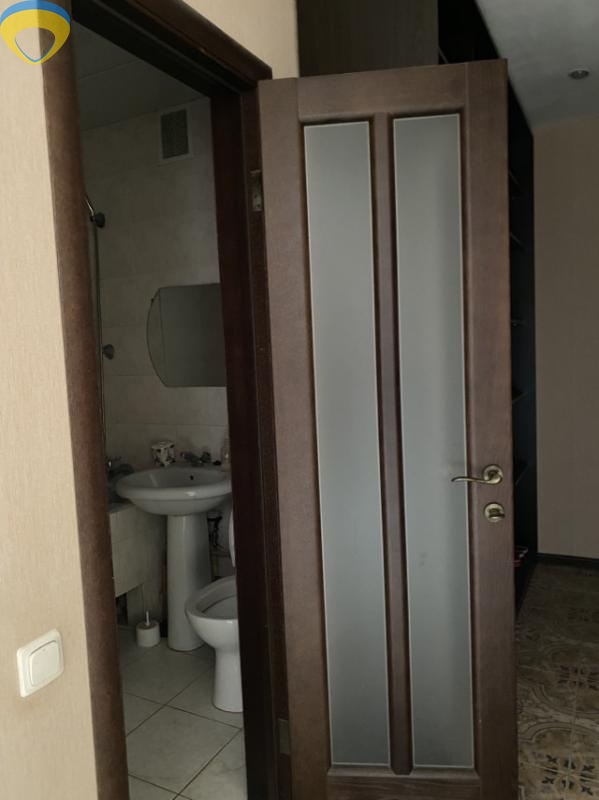 продажа двухкомнатной квартиры номер A-173637 в Приморском районе, фото номер 9